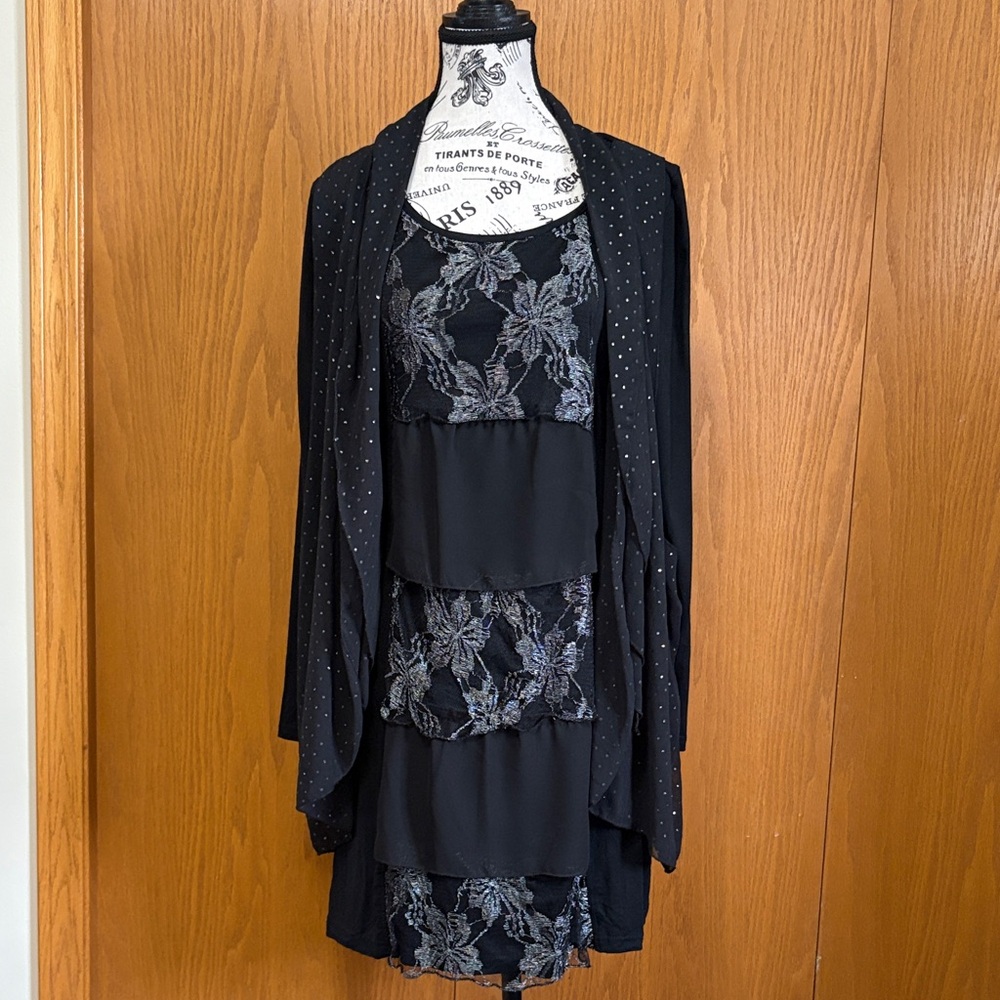 Elegant Black Layered Dress with Floral Lace